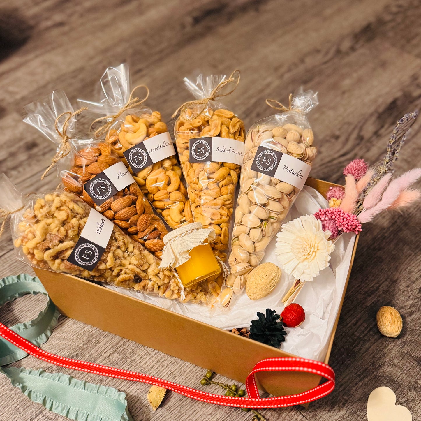 Gift Set Of Nuts And Honey In A Kraft Box (NUT130) - Flora Sense