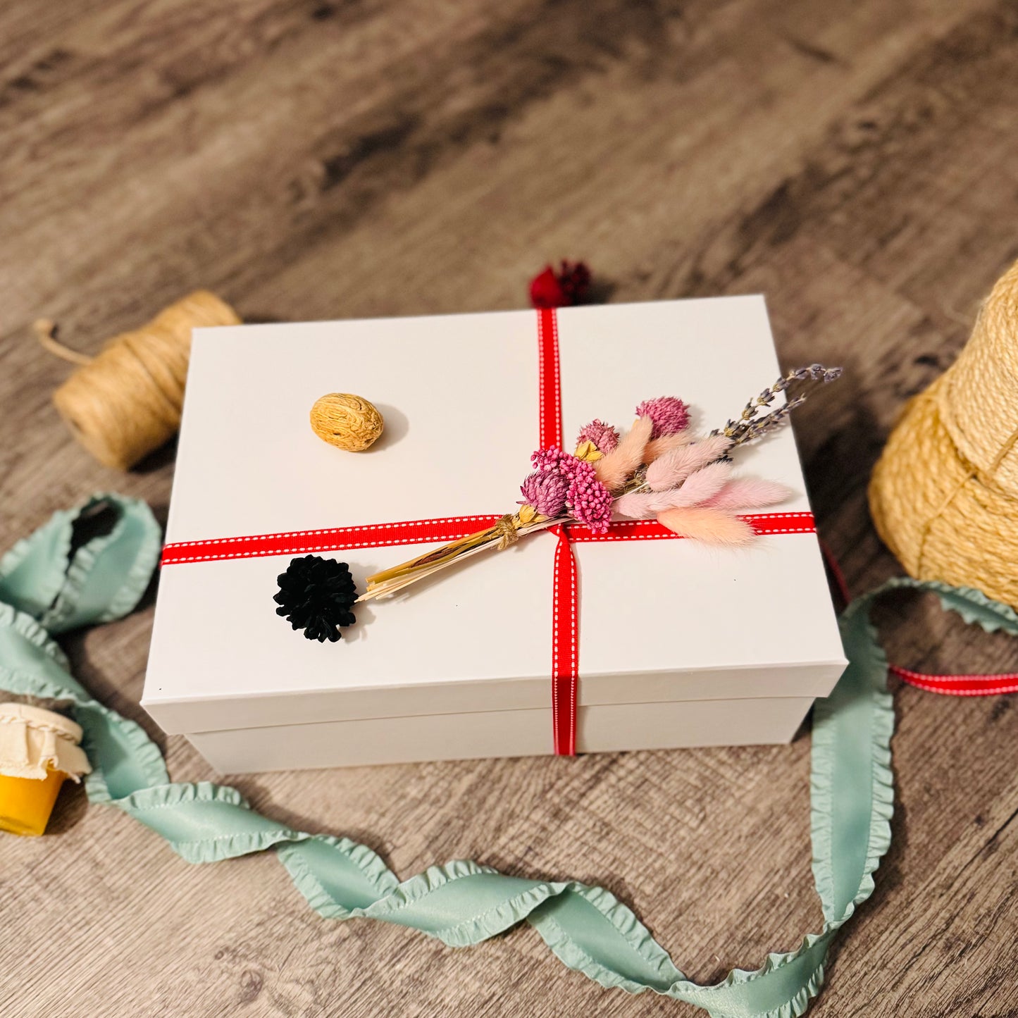 Gift Set Of Nuts And Honey In A White Box (NUT135) - Flora Sense